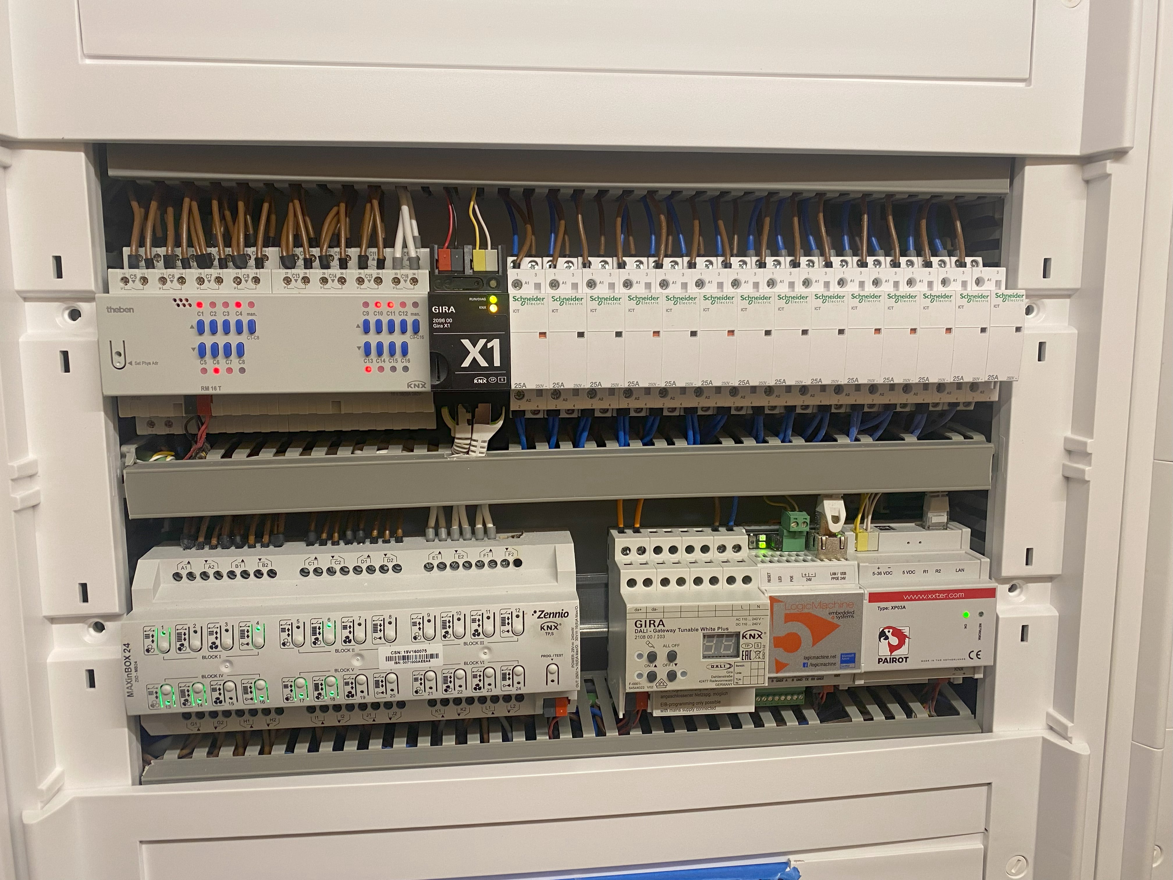 Mobirise Website Builder